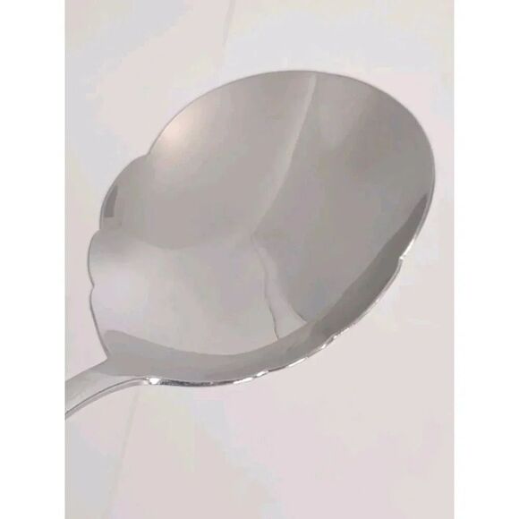 Wallace 18/10 Continental Classic Stainless Serving Spoon Scalloped Edge - Picture 11 of 14